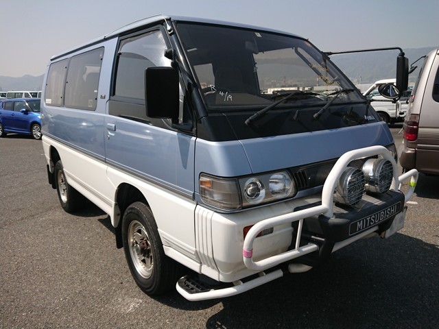 Mitsubishi Delica Star Wagon 4wd turbo diesel engine clearance van jdm import japan