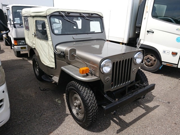 Low mileage great condition big selection JDM Jeeps soft top manufactured in japan