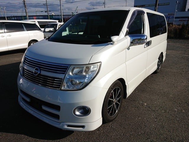JDM Vans Big 8 Seater Good condition Automatic sliding doors Low cost Import today directly from auctions
