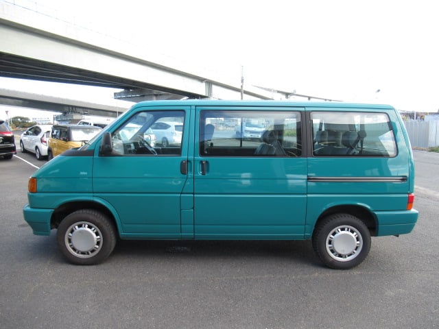 Clean good condition cheap economical van 7 seater buy a jdm car import direct Japanese auctions European in Japan