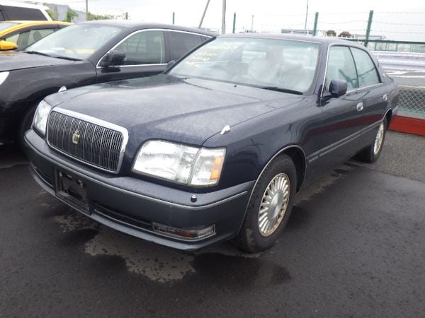 Toyota Crown Majesta, CEO, luxury sedan, buy a car from japan, auto parts from japan, Japan Car Direct, japan domestic market