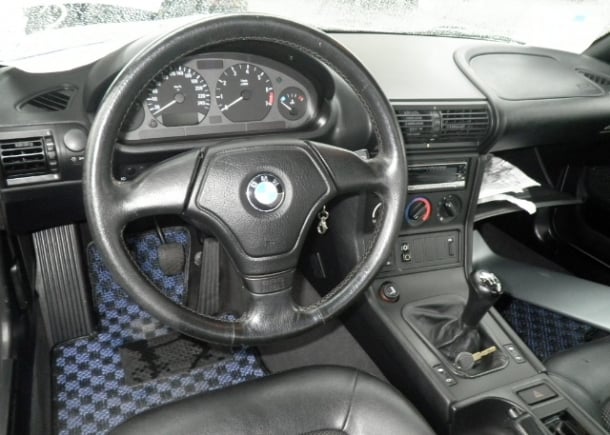 1997 BMW Z3 Roadster cockpit