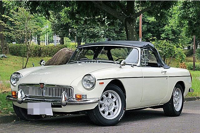 Buy used MGB from Japan. Good condition British Sports Cars from Japan