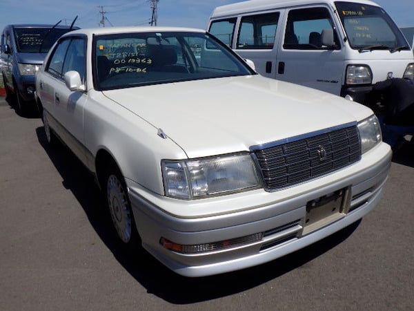 Toyota Crown, mid-size luxury car, JDM, Japan domestic market, buy a car from japan, auto parts from japan, Japan Car Direct, Japan car auction