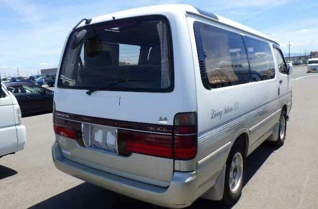 4-Toyota-Hiace-Van-R100-Chassis-Gasoline-Hiace-van-clean-exterior-rust-free-used-van-direct-import-from-Japan--640x456