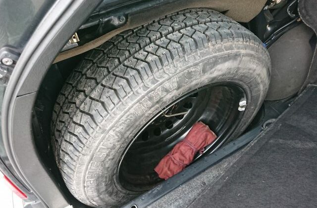 12-Mercedes-Wagon-spare-tire-640x456