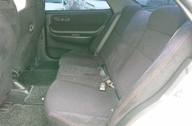 15-Integra-R-Type-imported-to-USA-from-Japan.-Rear-seats-clean-with-little-wear.-Car-exported-by-Japan-Car-Direct-640x456