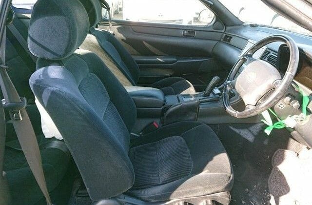 15-Toyota-Soarer-Z30-LexusSC300-imported-direct-from-Japan-to-Ireland.-Luxury-cockpit-640x456