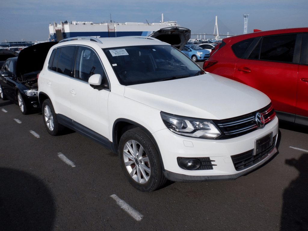Volkswagen Tiguan, Compact SUV, Family Crossover, Versatile Utility Vehicle, German Engineering, Export From Japan, Buy A Used Car From Japan, All-Wheel Drive, Urban Explorer, Japan Car Direct