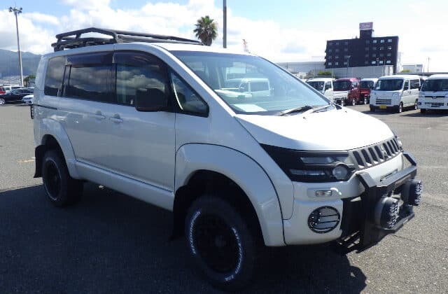 Mitsubishi Delica D5, Mitsubishi Delica Van, Buy Mitsubishi Delica Japan, Japanese 4x4 Van For Sale, Import Vans From Japan, JDM Vans For Sale, Used Mitsubishi Delica, Japan Car Auctions, Export Japanese Vans, Japan Car Direct