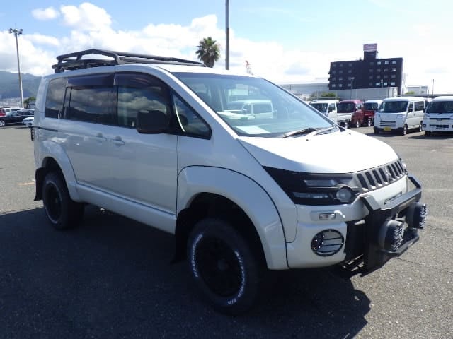 Mitsubishi Delica D5, Mitsubishi Delica Van, Buy Mitsubishi Delica Japan, Japanese 4x4 Van For Sale, Import Vans From Japan, JDM Vans For Sale, Used Mitsubishi Delica, Japan Car Auctions, Export Japanese Vans, Japan Car Direct