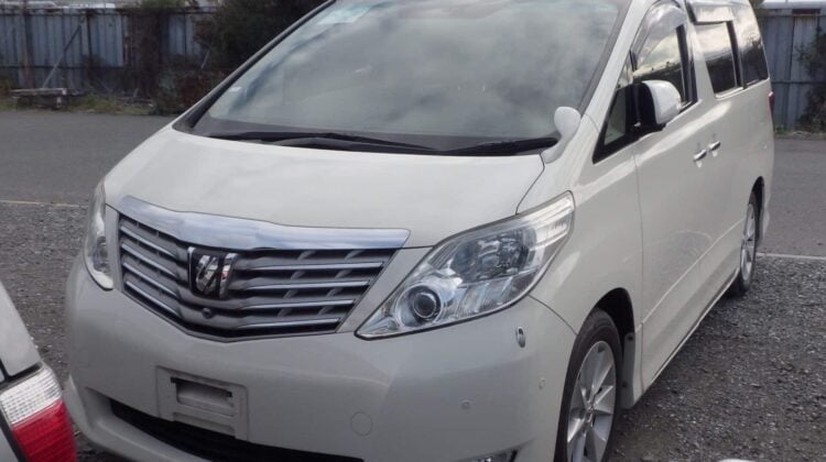 Toyota Alphard, Luxury Van Japan, JDM Minivan, Used Toyota Alphard, Toyota Alphard JDM, Import Toyota Van From Japan, Japanese Family Vans, Car Auctions Japan, Buy Cars From Japan, Japan Car Direct