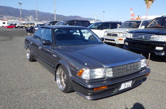 Toyota Crown, Used Toyota Crown, JDM Toyota Crown, Toyota Crown Coupe, Toyota Crown Lowered Japan, Japan Used Car Auctions, Crown Import From Japan, Used Cars Export Japan, Export Cars From Japan, Japan Car Direct