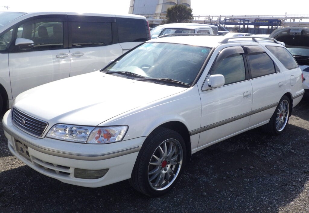 Toyota Mark II Qualis, Used Toyota Mark II Qualis, JDM Toyota Mark II Qualis, Toyota Mark II Qualis Estate, Toyota Mark II Qualis Red Calipers, Japan Used Car Auctions, Mark II Import From Japan, Used Cars Export Japan, Export Cars From Japan, Japan Car Direct