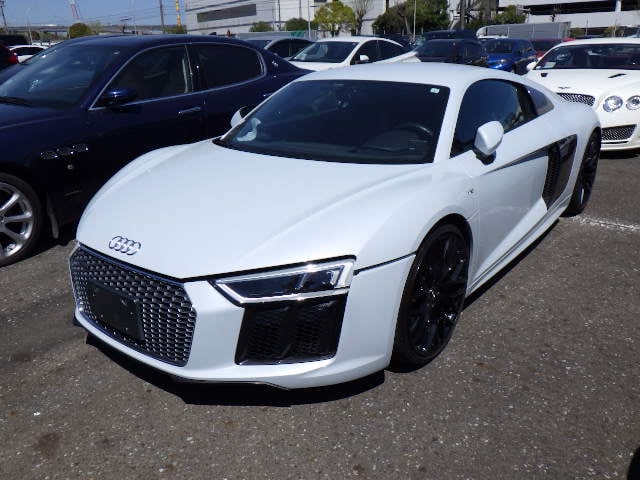 Audi R8, Used Audi R8, Audi R8 White, Audi R8 Black Wheels, Japan Used Car Auctions, Audi R8 Import From Japan, Used Cars Export Japan, Export Cars From Japan, Japanese Car Export Service, Japan Car Direct